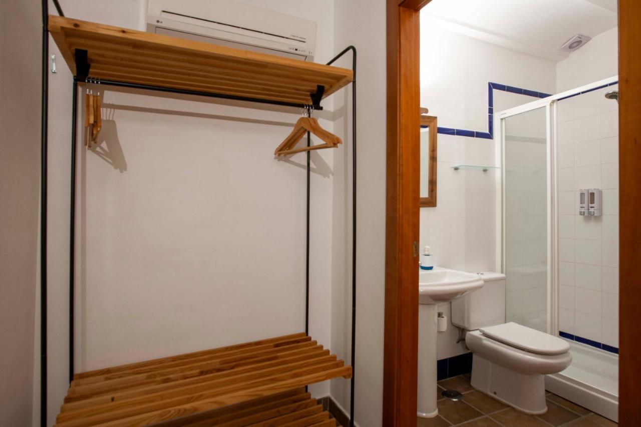 Apartamentos Turisticos Lobelia Suites La Garrovilla Luaran gambar