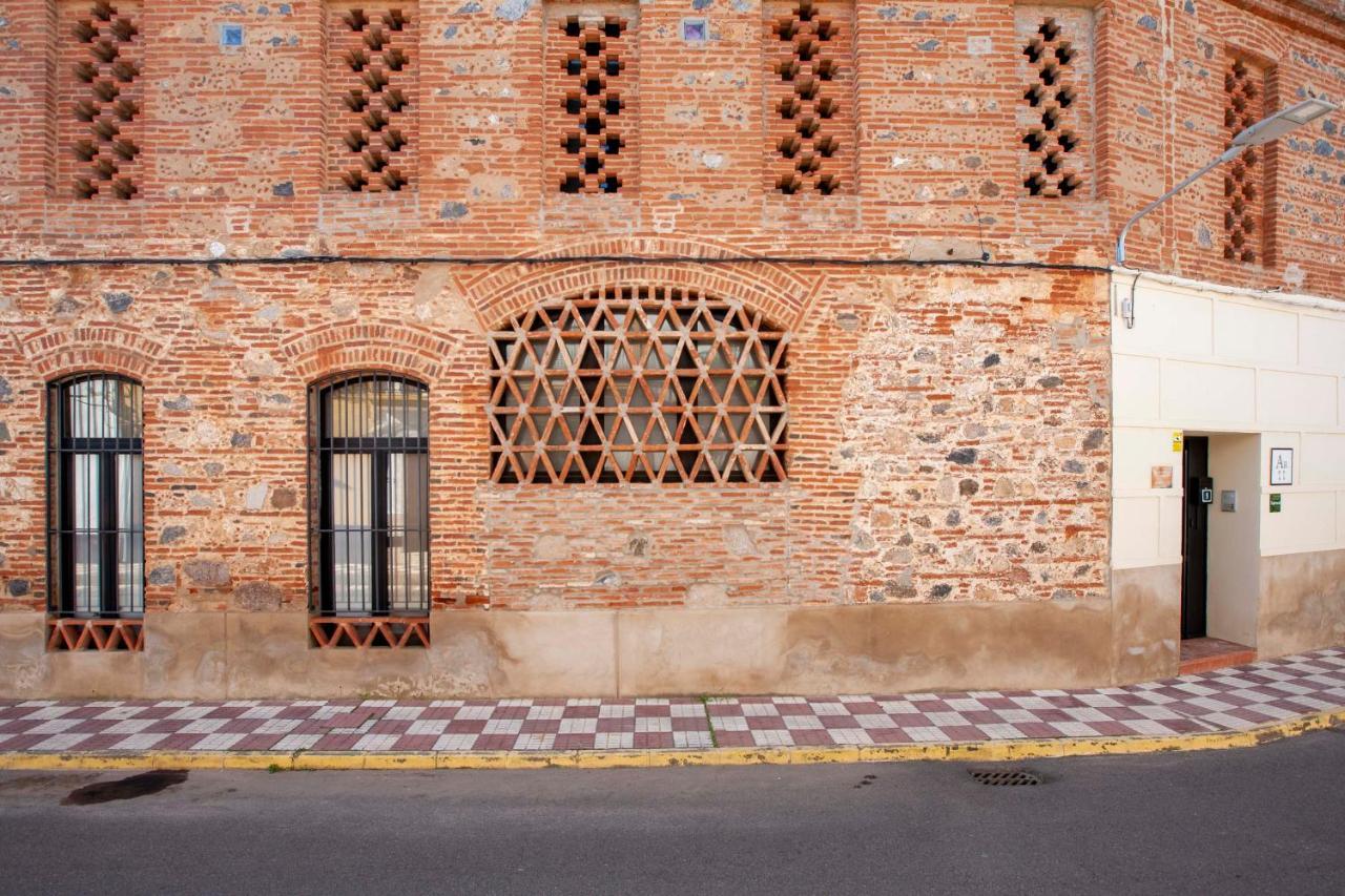 Apartamentos Turisticos Lobelia Suites La Garrovilla Luaran gambar