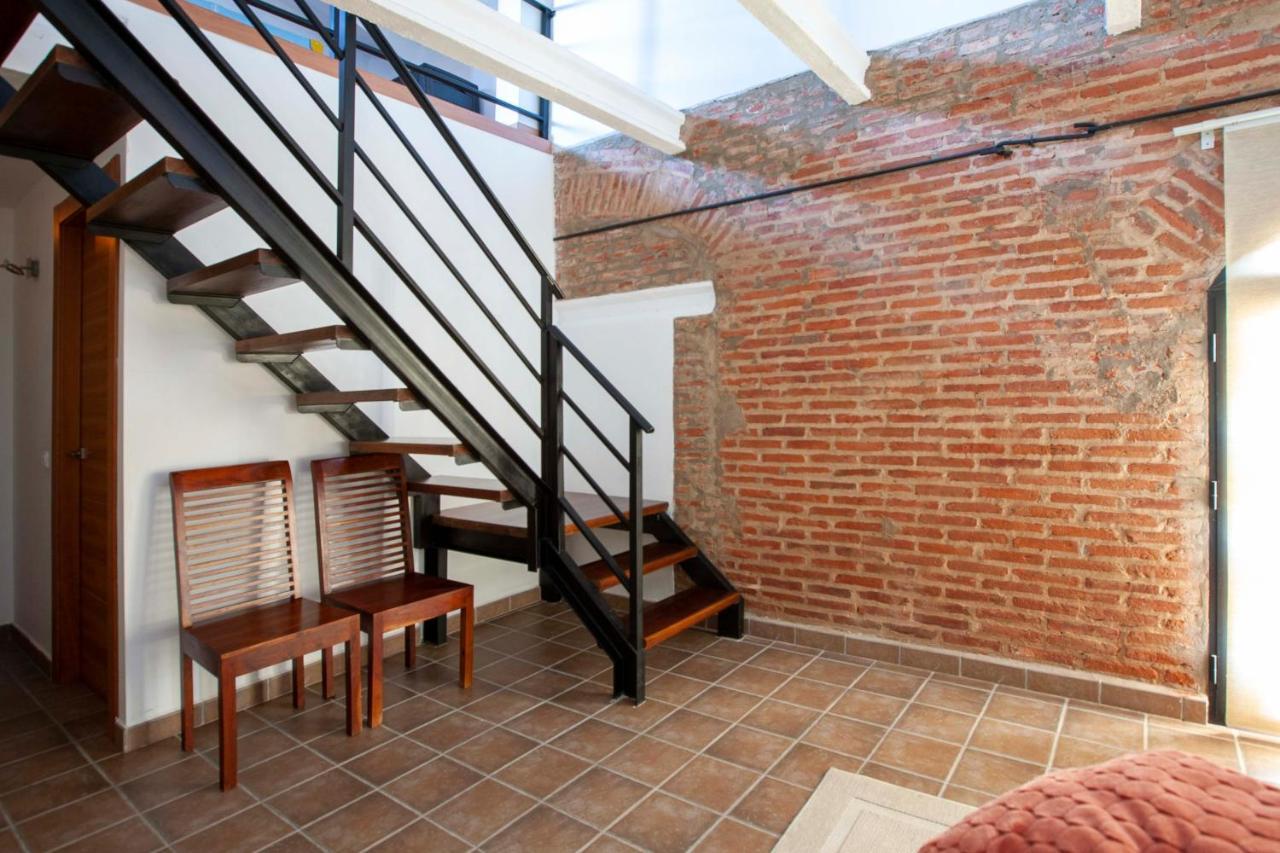 Apartamentos Turisticos Lobelia Suites La Garrovilla Luaran gambar