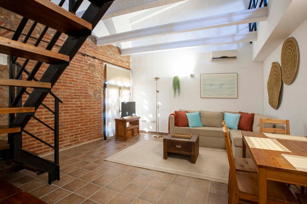 Apartamentos Turisticos Lobelia Suites La Garrovilla Luaran gambar