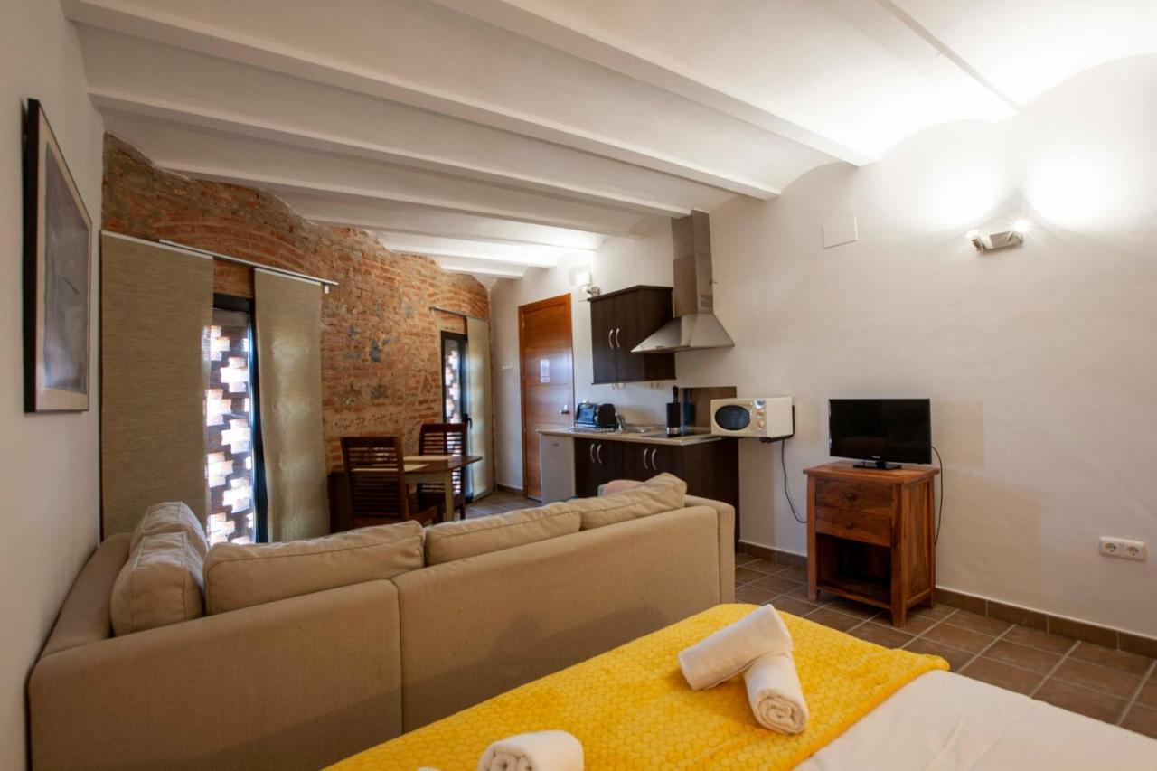 Apartamentos Turisticos Lobelia Suites La Garrovilla Luaran gambar