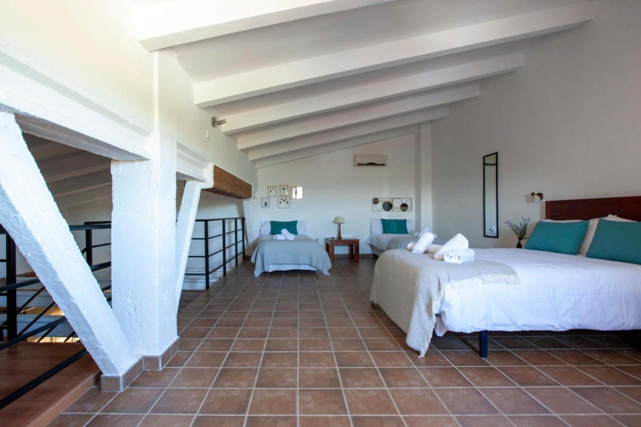 Apartamentos Turisticos Lobelia Suites La Garrovilla Luaran gambar